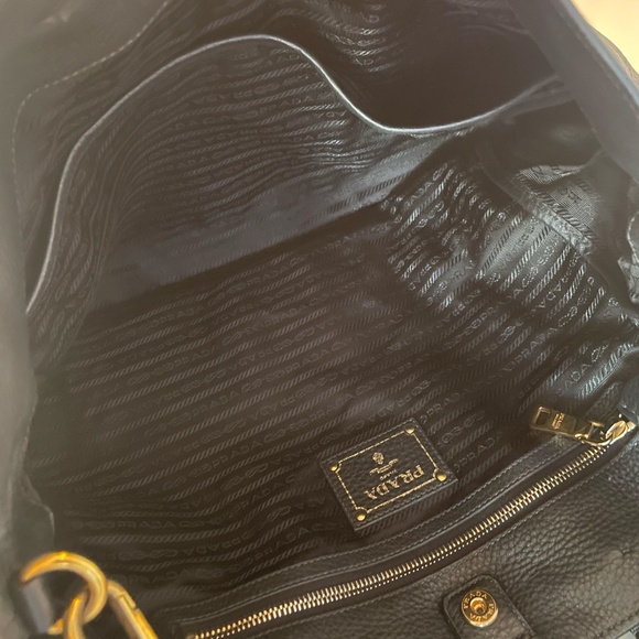 Prada Black Vitello Daino Leather Shopping Tote - Picture 4 of 7